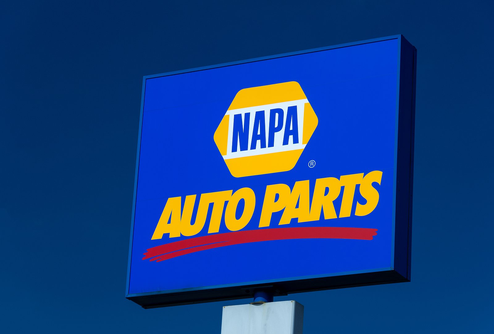 Napa-Auto-Parts-Retail-Store-Sign